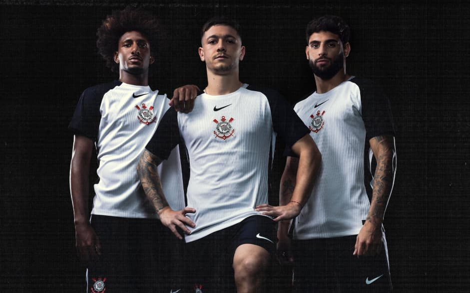 Uniforme do Corinthians